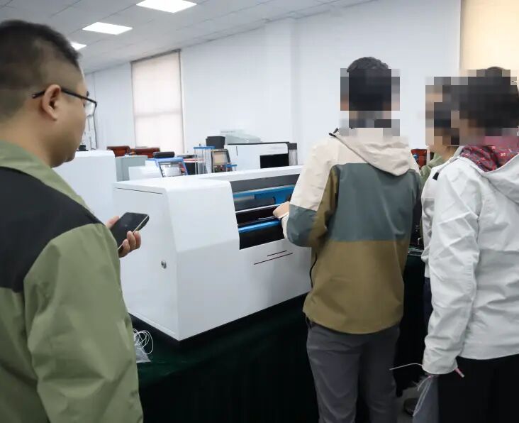 上海某科技有限公司蒞臨上海理濤考察交流設(shè)備球囊綜合性測(cè)試儀